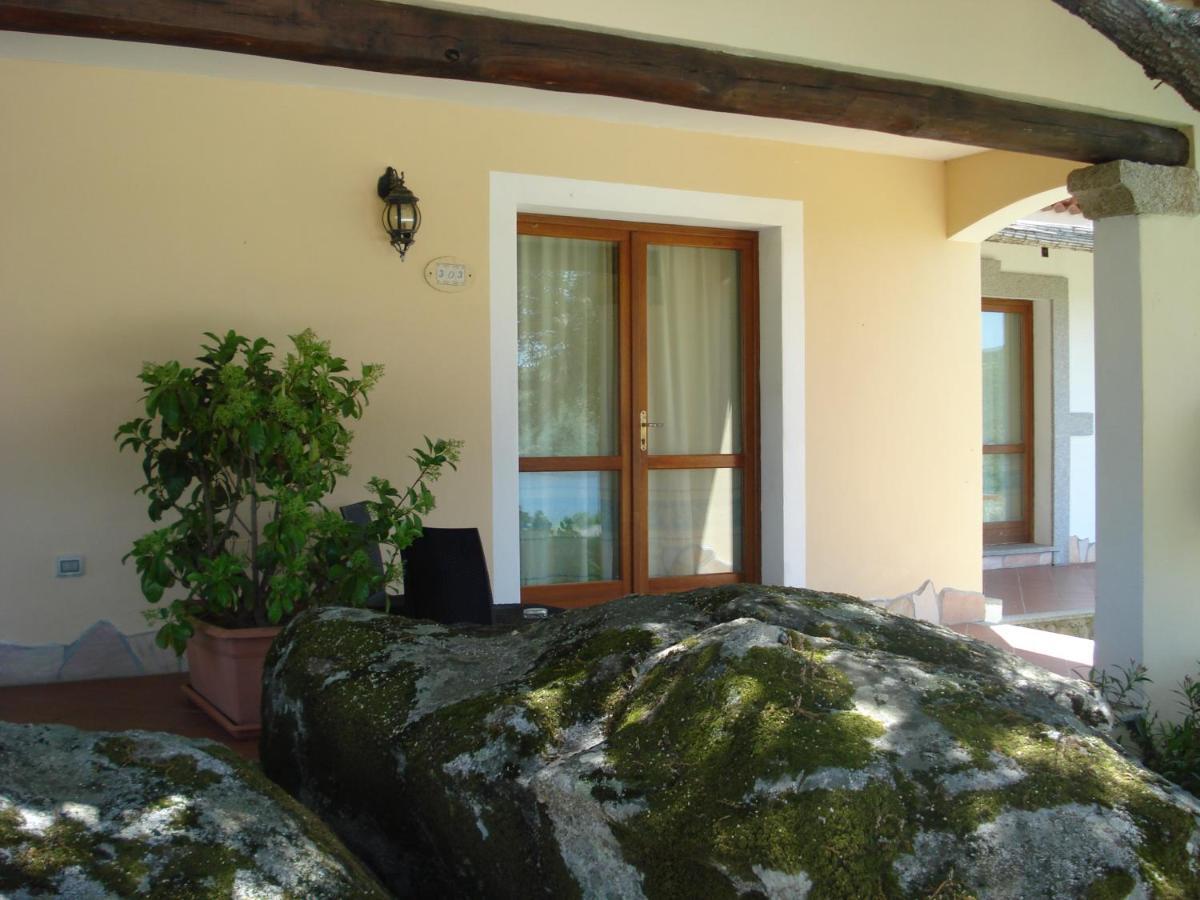 Hotel Valkarana Country Relais (Adults Only) Sant'Antonio di Gallura Ngoại thất bức ảnh