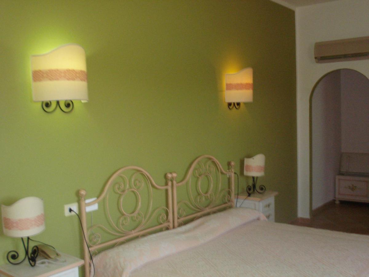 Hotel Valkarana Country Relais (Adults Only) Sant'Antonio di Gallura Ngoại thất bức ảnh