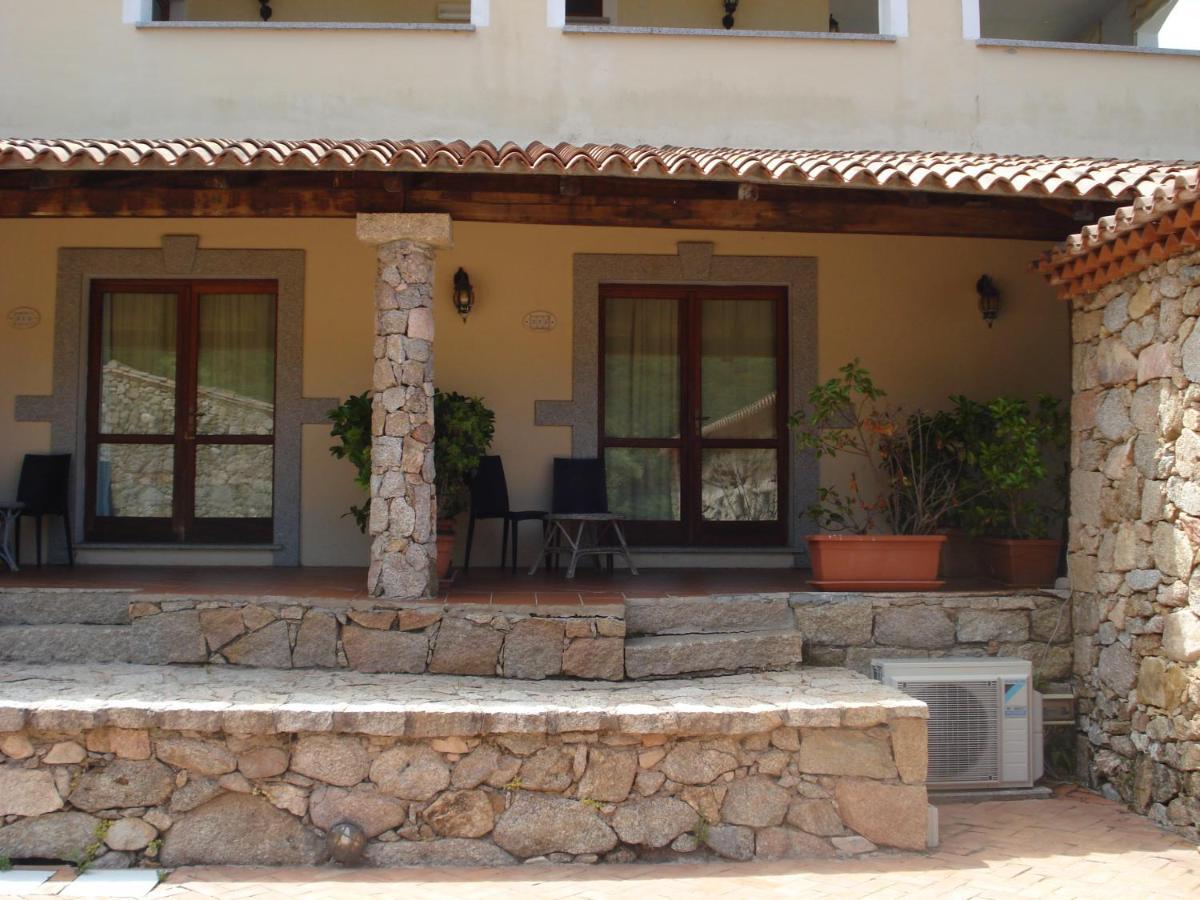 Hotel Valkarana Country Relais (Adults Only) Sant'Antonio di Gallura Ngoại thất bức ảnh
