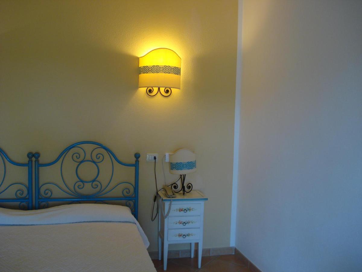 Hotel Valkarana Country Relais (Adults Only) Sant'Antonio di Gallura Ngoại thất bức ảnh