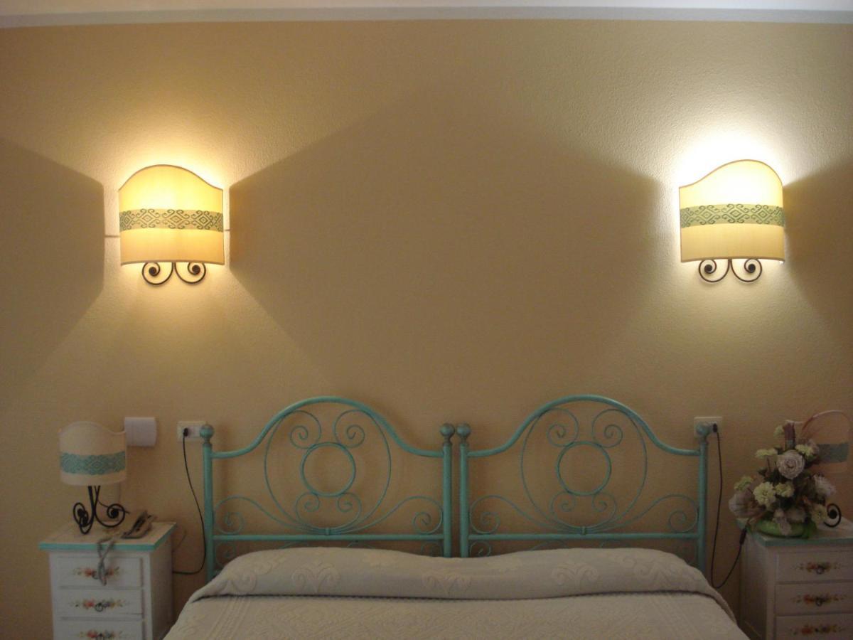 Hotel Valkarana Country Relais (Adults Only) Sant'Antonio di Gallura Ngoại thất bức ảnh