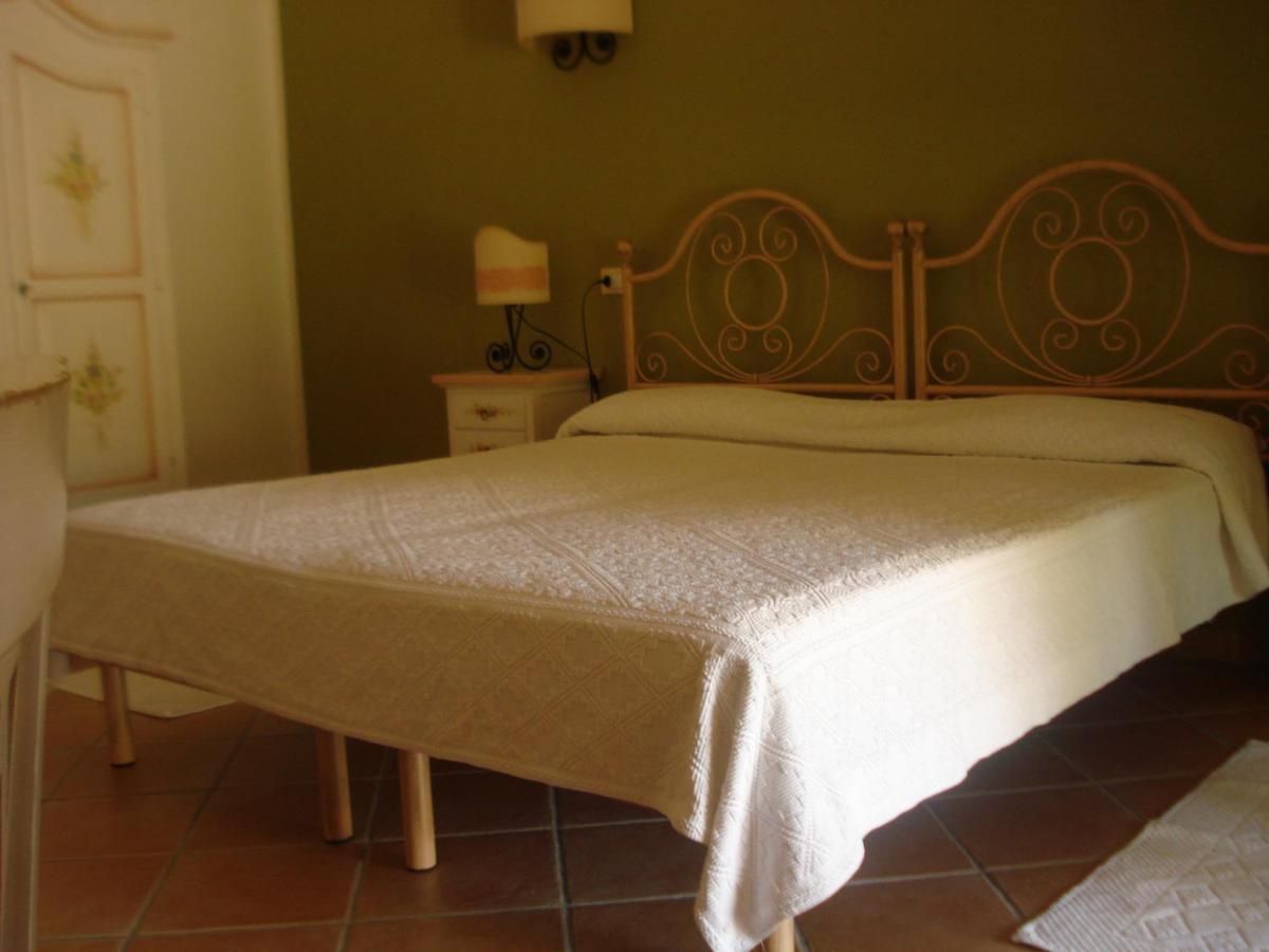 Hotel Valkarana Country Relais (Adults Only) Sant'Antonio di Gallura Ngoại thất bức ảnh