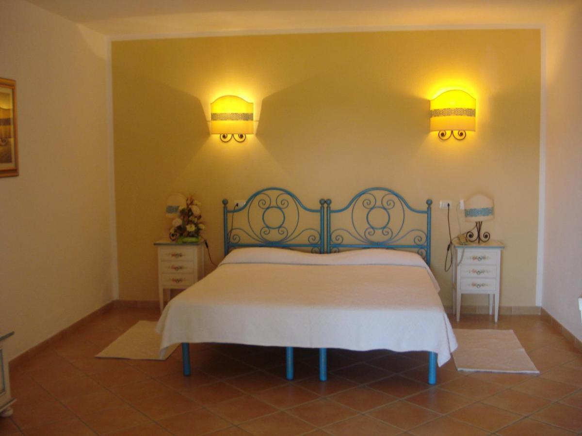 Hotel Valkarana Country Relais (Adults Only) Sant'Antonio di Gallura Ngoại thất bức ảnh