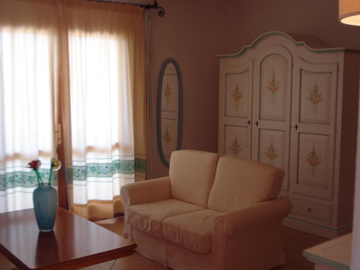 Hotel Valkarana Country Relais (Adults Only) Sant'Antonio di Gallura Ngoại thất bức ảnh