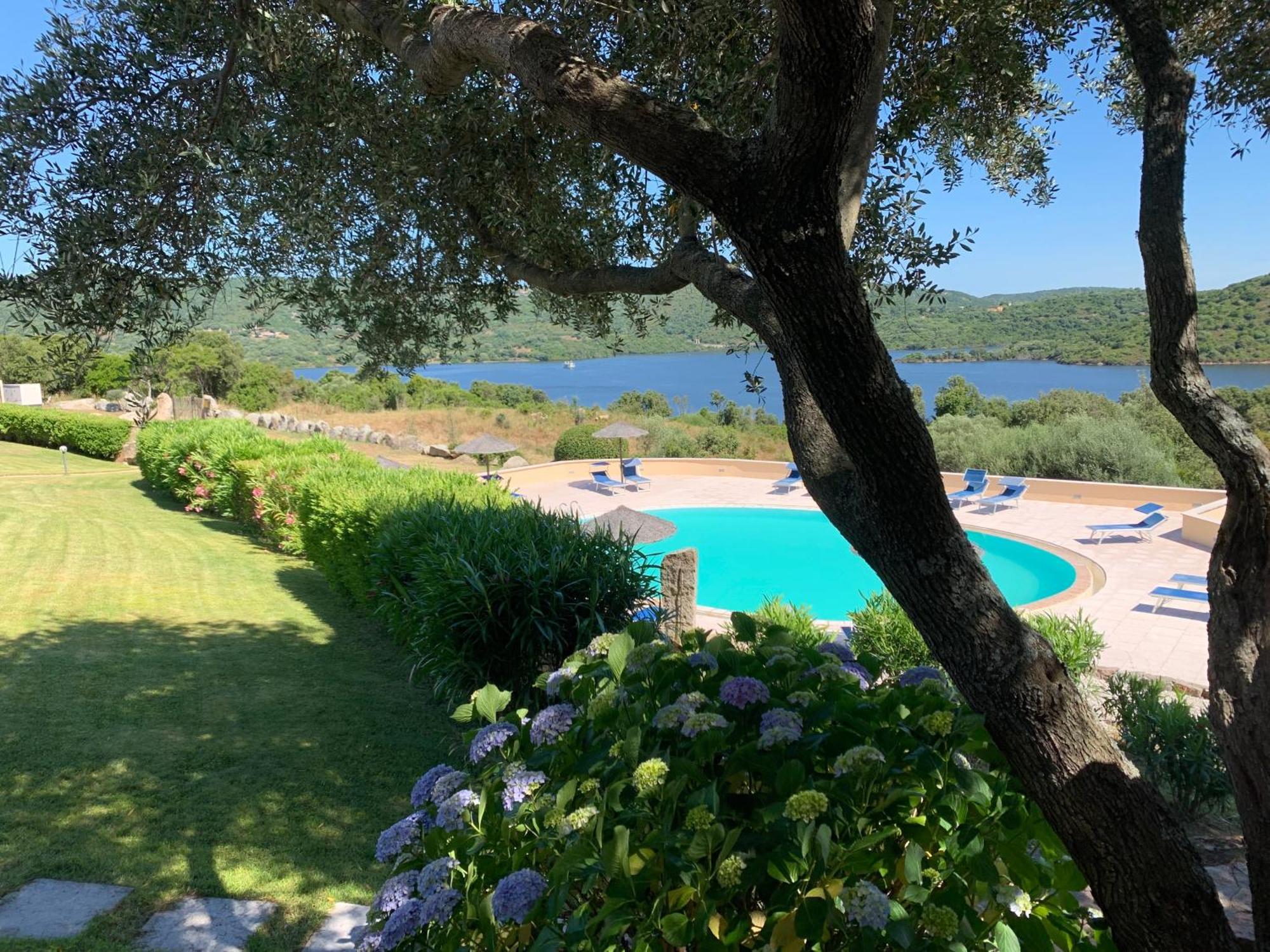 Hotel Valkarana Country Relais (Adults Only) Sant'Antonio di Gallura Ngoại thất bức ảnh