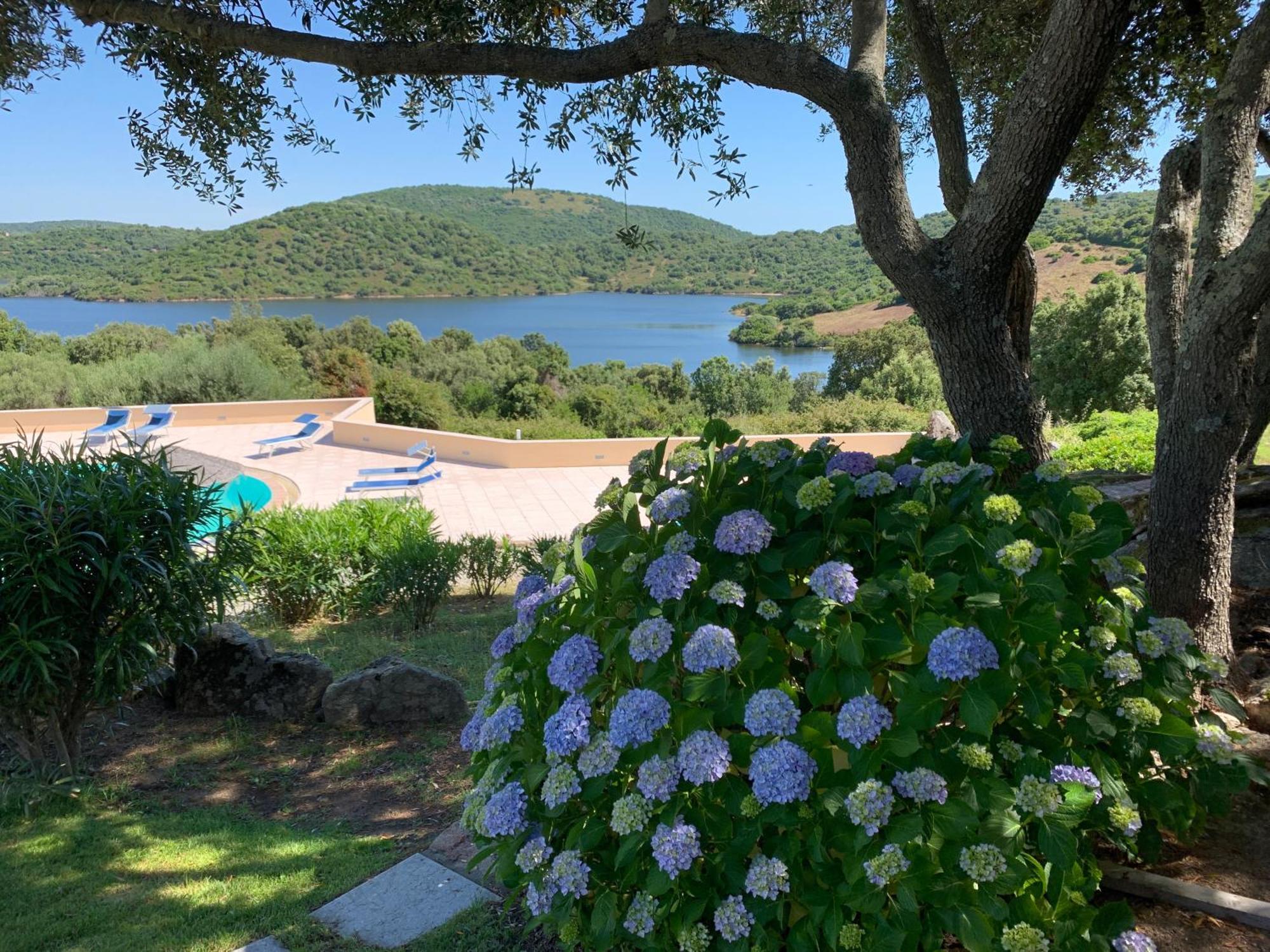 Hotel Valkarana Country Relais (Adults Only) Sant'Antonio di Gallura Ngoại thất bức ảnh